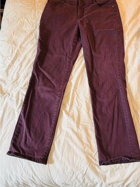 Bandolino Women’s purple Straight-Leg Jeans